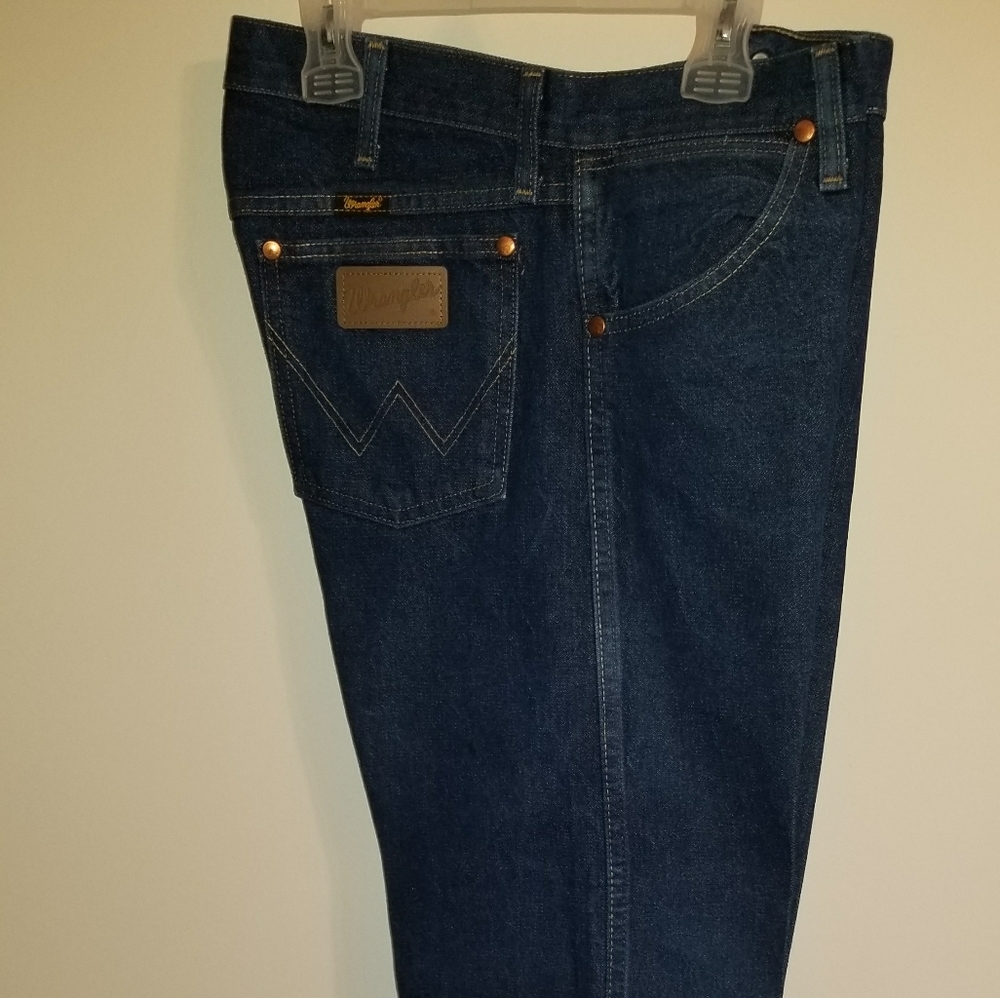 Mens Wrangler 33x32 slim fit